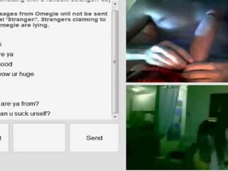 Ερασιτεχνικό omegle δυο κορίτσια ένας τεράστιος πέτρος