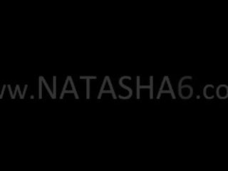 Natashas golden dusche im die sprudelbad